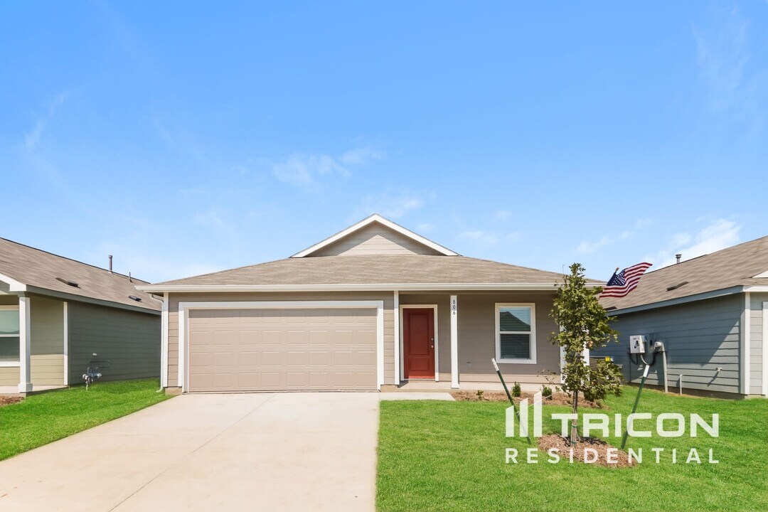 806 Ginkgo Wy in Princeton, TX - Building Photo