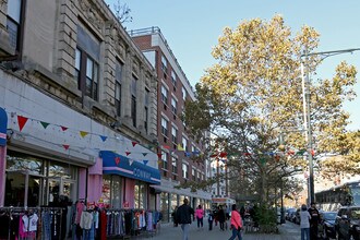 Lenox Gardens in New York, NY - Foto de edificio - Building Photo