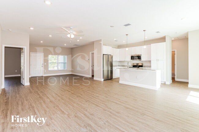 942 Brookfield St SE in Palm Bay, FL - Foto de edificio - Building Photo