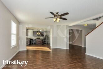 120 Champions Ln, Unit Unit 2 in Wentzville, MO - Foto de edificio - Building Photo