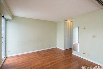 1655 Makaloa St, Unit 1002 in Honolulu, HI - Building Photo - Building Photo