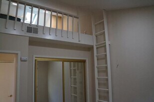 1286 St Mark Ct in Los Altos, CA - Building Photo