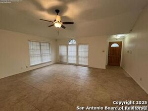 9207 Red Leg Dr in San Antonio, TX - Building Photo - Building Photo