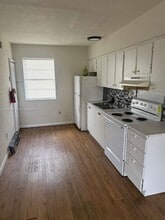 3257 NW 47th St in Miami, FL - Building Photo - Building Photo