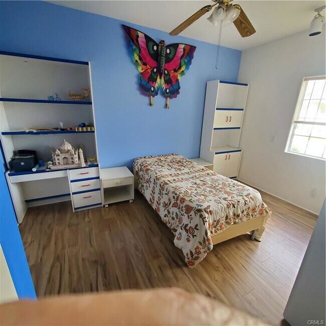 12944 Woodbridge St in Los Angeles, CA - Building Photo - Building Photo