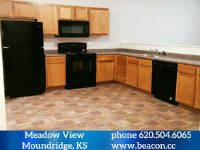 Meadow View Residences in Moundridge, KS - Building Photo - Building Photo