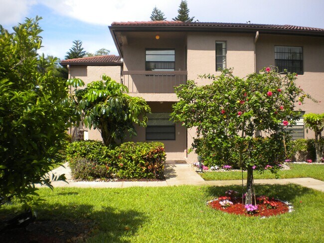 9307 Pecky Cypress Ln in Boca Raton, FL - Building Photo - Building Photo