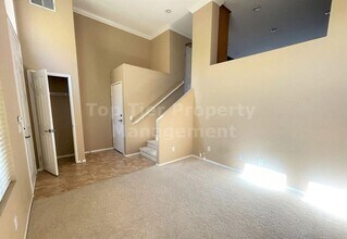3706 Mykonos Ln in San Diego, CA - Building Photo - Building Photo