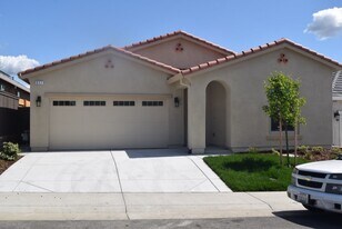 837 Stage Stop Lp in Rocklin, CA - Building Photo