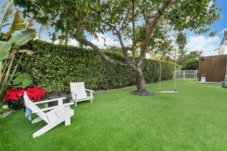 5715 SW 56th Terrace in Miami, FL - Building Photo - Building Photo