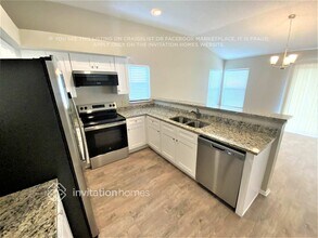 7925 Weather Vane Dr in Jacksonville, FL - Building Photo - Building Photo