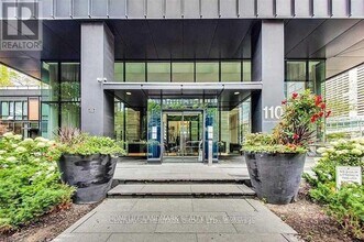 110-3110 Charles St E in Toronto, ON - Building Photo - Building Photo