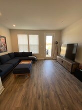 295 Phoenix Dr in Largo, MD - Building Photo - Building Photo
