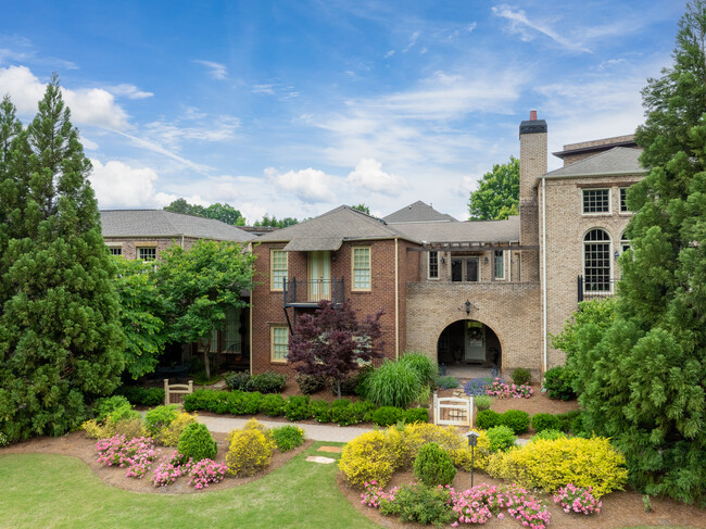 Vickery Village Condominiums