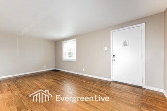 919 Elizabeth St in Pittsburgh, PA - Building Photo - Building Photo