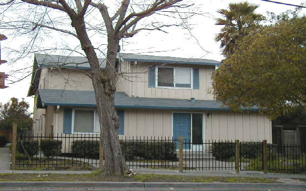 22782 Vermont St in Hayward, CA - Foto de edificio - Building Photo