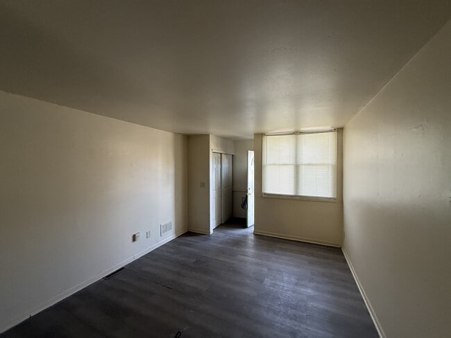 9010 N 95th St in Milwaukee, WI - Building Photo - Building Photo