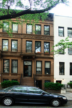 27 W 94th St in New York, NY - Building Photo - Building Photo