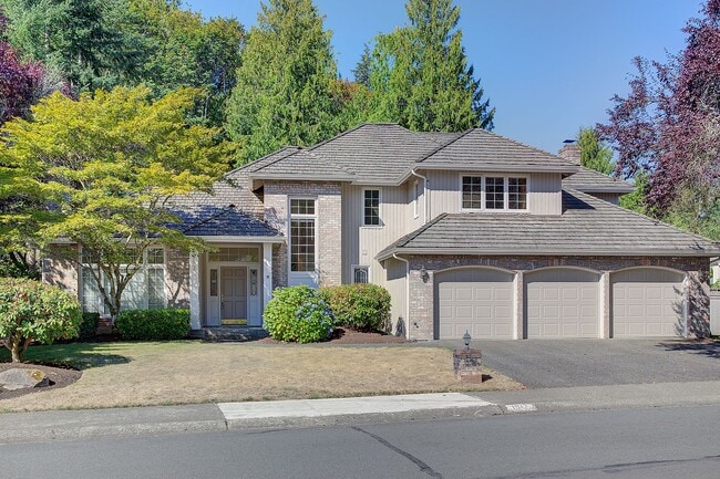 property at 1917 222nd Ave NE