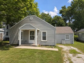 508 Truman St in Lamar, MO - Building Photo