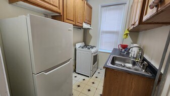 98 New Whitney St, Unit 11 in Boston, MA - Building Photo
