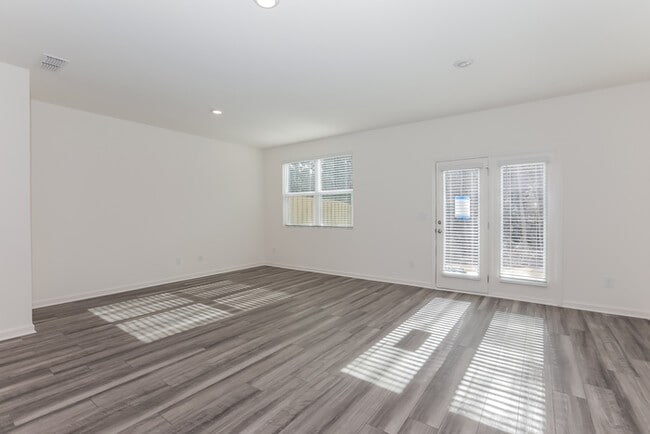 3590 Raven Wy in Atlanta, GA - Building Photo - Building Photo