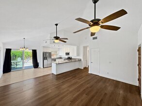 440 Auburn Ave in San Marcos, CA - Building Photo - Building Photo