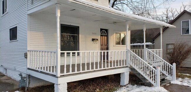 property at 1415 N 5th St