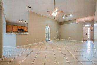 1356 Honey Rd in Apopka, FL - Building Photo - Building Photo