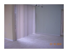 1209 Villa Cir in Boynton Beach, FL - Building Photo - Building Photo