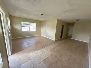1424 NW 8th Ave in Fort Lauderdale, FL - Building Photo - Building Photo