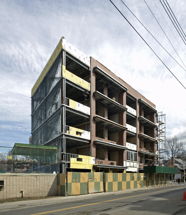 Sunrise Terrace Condominiums in Flushing, NY - Building Photo - Building Photo