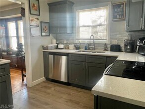 2117 Waterbury Rd in Lakewood, OH - Building Photo - Building Photo