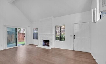 2438 Brittany Woods Ln in Costa Mesa, CA - Building Photo - Building Photo