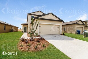 30161 Fedora Cir in Brooksville, FL - Building Photo