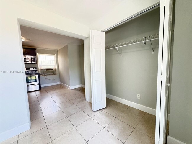 property at 1919 Thomas St