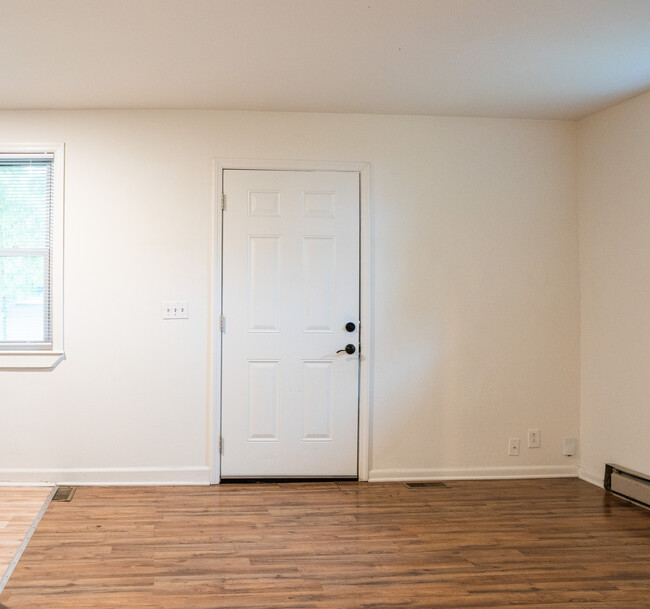 920 Granada Ave, Unit B in Nashville, TN - Building Photo - Building Photo