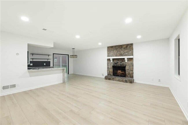 1487 Springwood Dr SE in Smyrna, GA - Building Photo - Building Photo