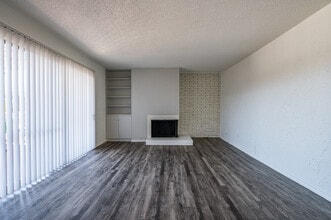 Eclipse Oak Lawn in Dallas, TX - Foto de edificio - Interior Photo