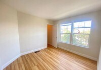 649 McGinnis Cir photo'