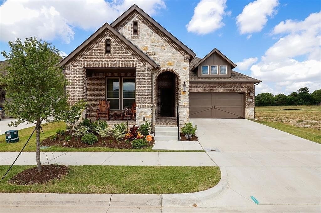 2213 Laguna Dr in Rowlett, TX - Building Photo