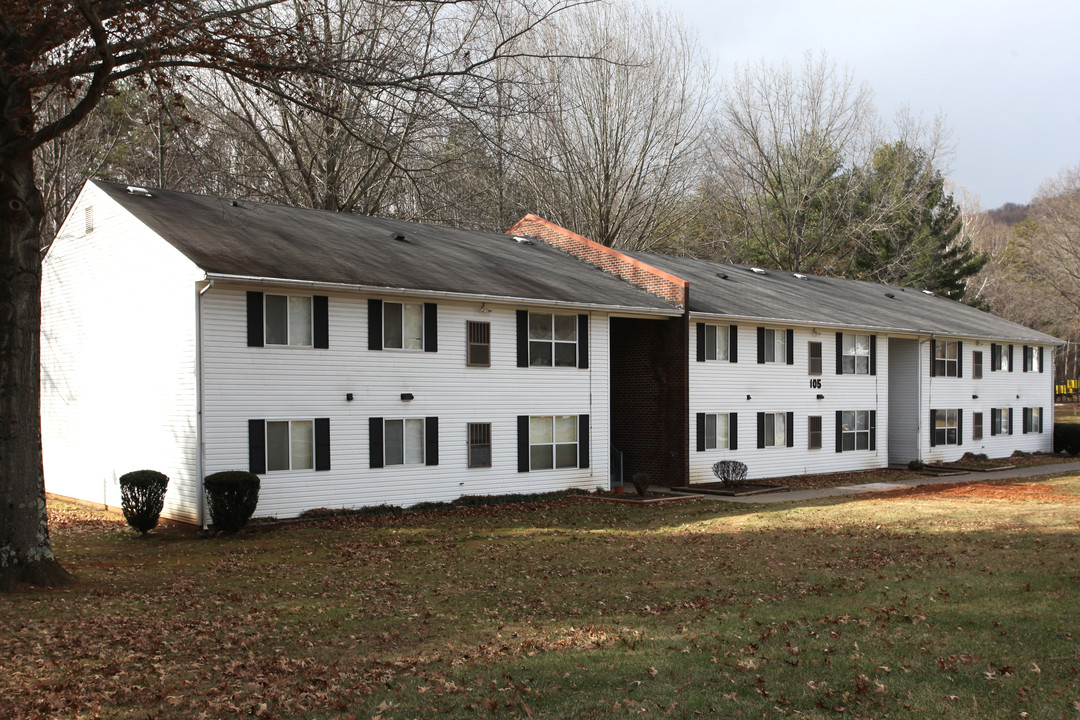 Mountain View Apartments in Rocky Mount, VA - Building Photo