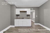 2120 Robin St photo'