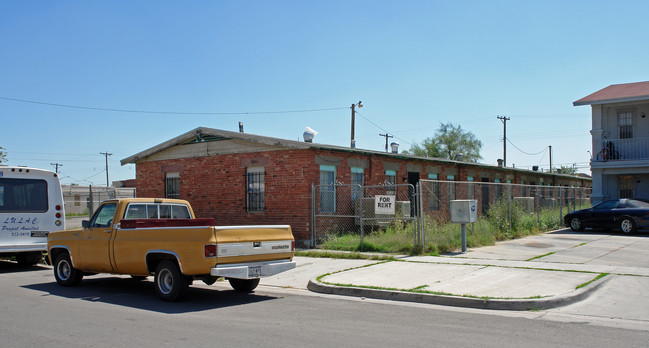 3004 Frutas Ave in El Paso, TX - Building Photo - Building Photo