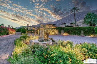 392 Villaggio S in Palm Springs, CA - Building Photo - Building Photo