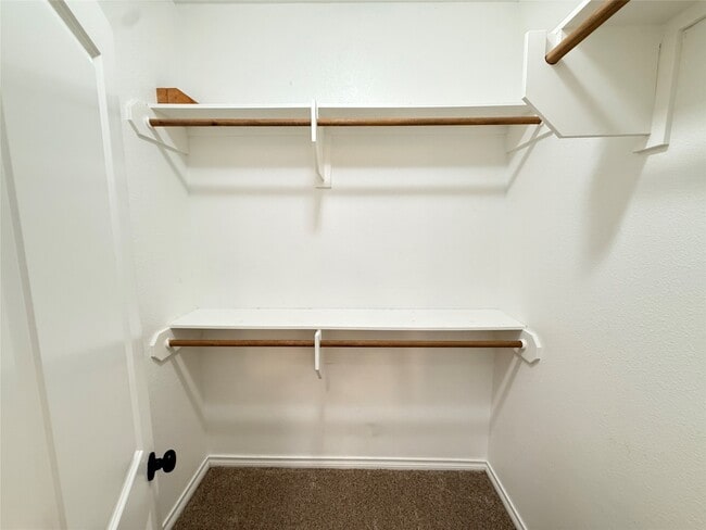 property at 3828 Black Hawk Ln