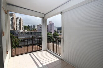 1415 Victoria St in Honolulu, HI - Building Photo - Building Photo