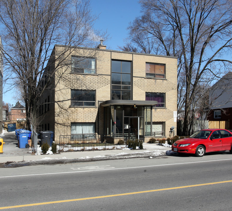 140 Cosburn Ave in Toronto, ON - Building Photo