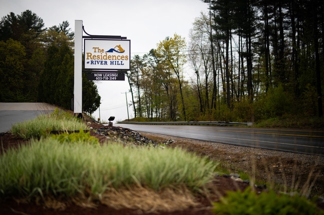 The Residences at River Hill in Hooksett, NH - Foto de edificio - Building Photo
