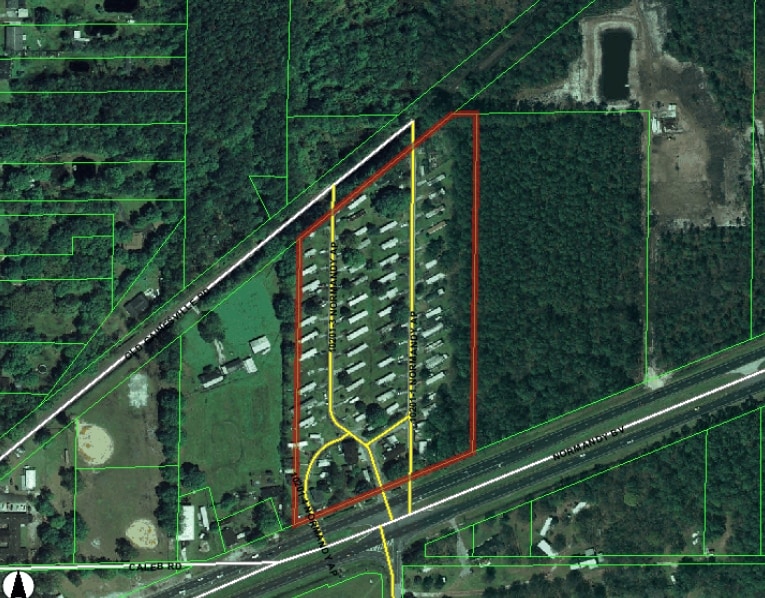 Napoli's Mobile Home Park in Jacksonville, FL - Building Photo